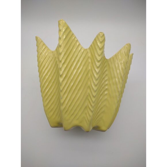 Vintage MCM Shawnee Sunny Yellow Fern Design Ceramic Planter, No Hole, READ - Picture 13 of 17